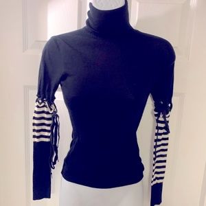 D&G / Dolce & Gabbana - Modern Mohair Turtleneck